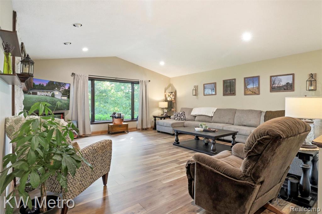 355 Dockham Road, Columbiaville, MI 48421 — Photo 9