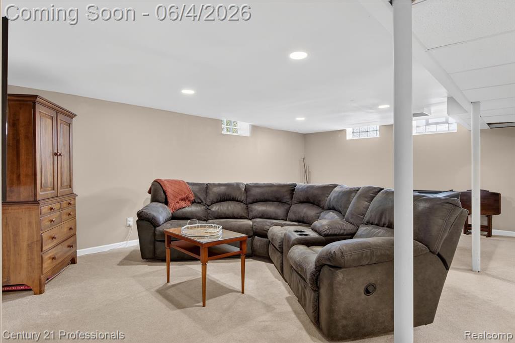 31772 Folkstone Drive, Farmington, MI 48336 — Photo 26