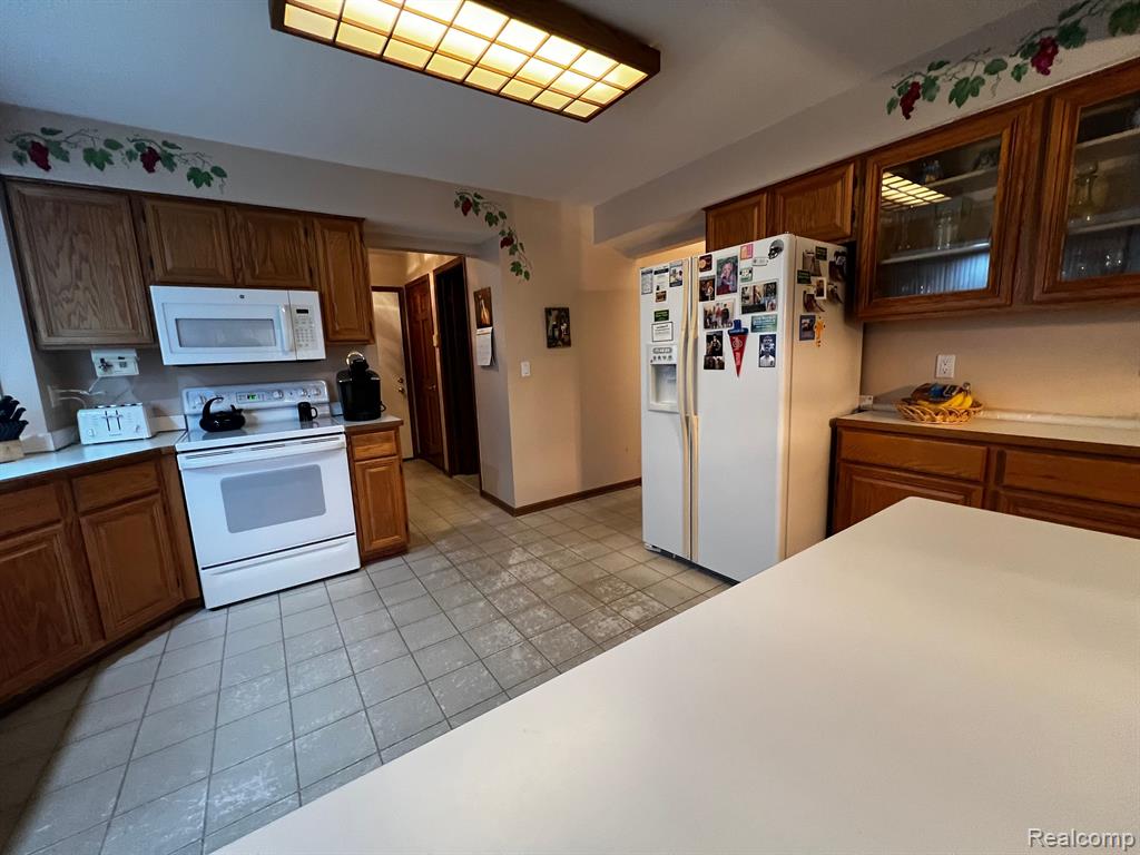 40363 DENBIGH Drive, Sterling Heights, MI 48310 — Photo 19