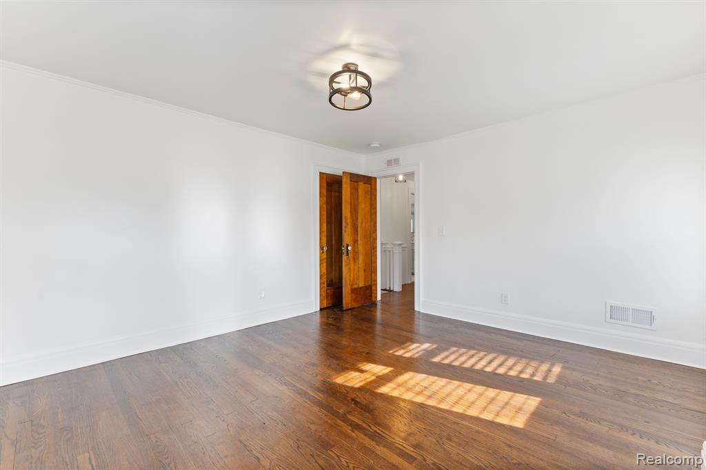 53 MILLER Street, Mount Clemens, MI 48043 — Photo 28