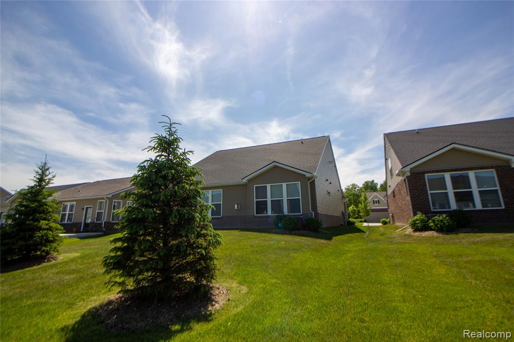 4897 Mayer St, Canton, MI 48188 — Photo 13