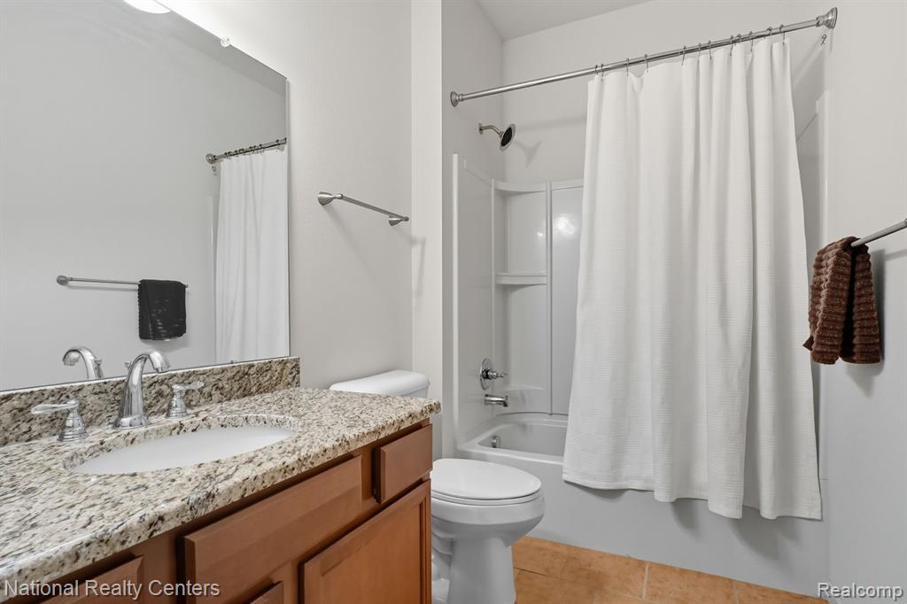 4160 Wrenwood Lane, 29, Canton, MI 48188 — Photo 18