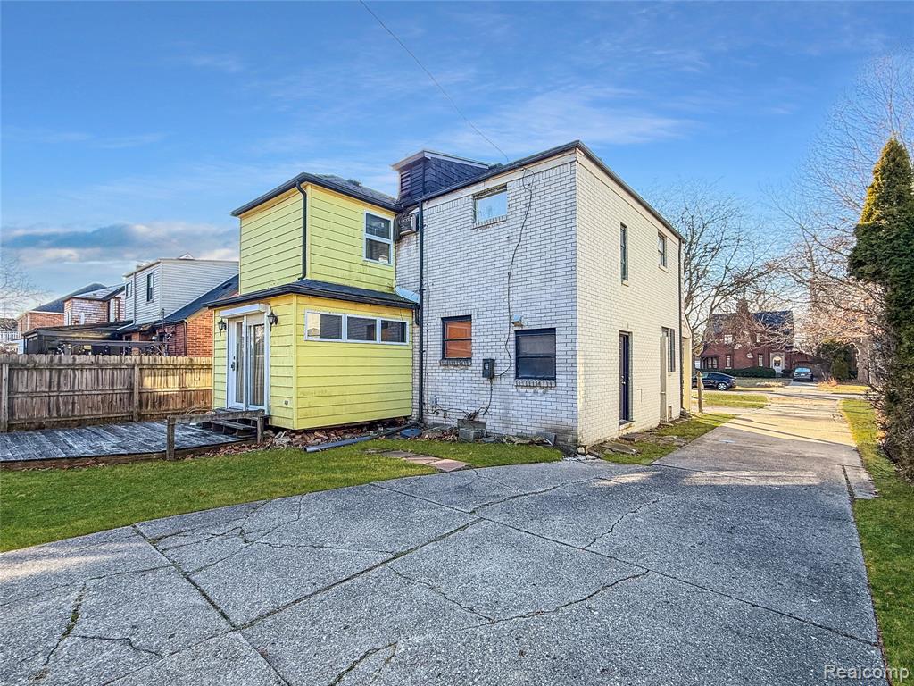 768 Washington Road, Grosse Pointe, MI 48230 — Photo 35