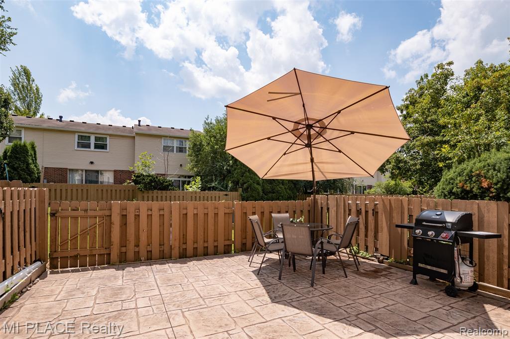 1599 Brentwood Drive, Troy, MI 48098 — Photo 42
