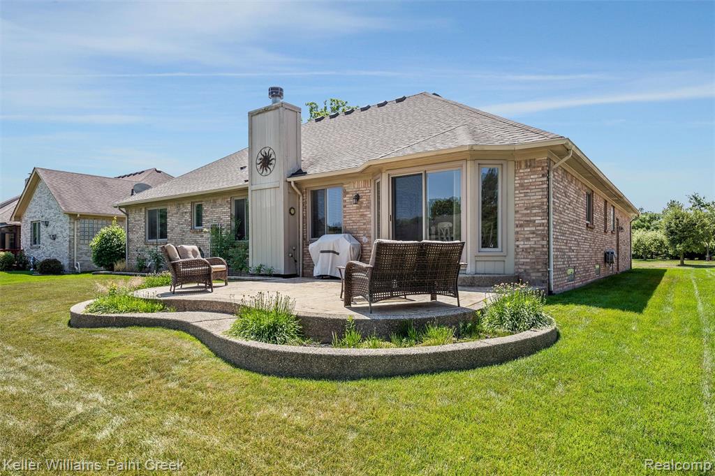 49240 Shenandoah Drive, Macomb, MI 48044 — Photo 33