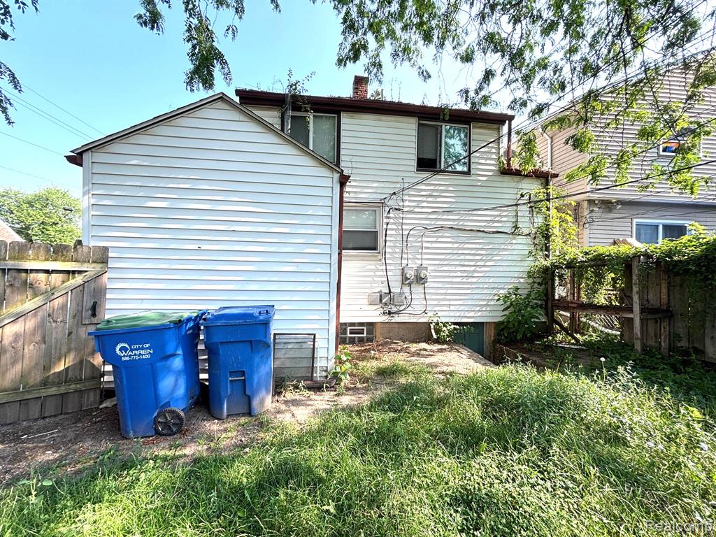 7006 Toepfer Road, Warren, MI 48091 — Photo 11