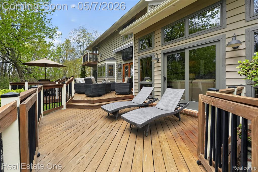 38967 Holsworth Court, Farmington, MI 48331 — Photo 73