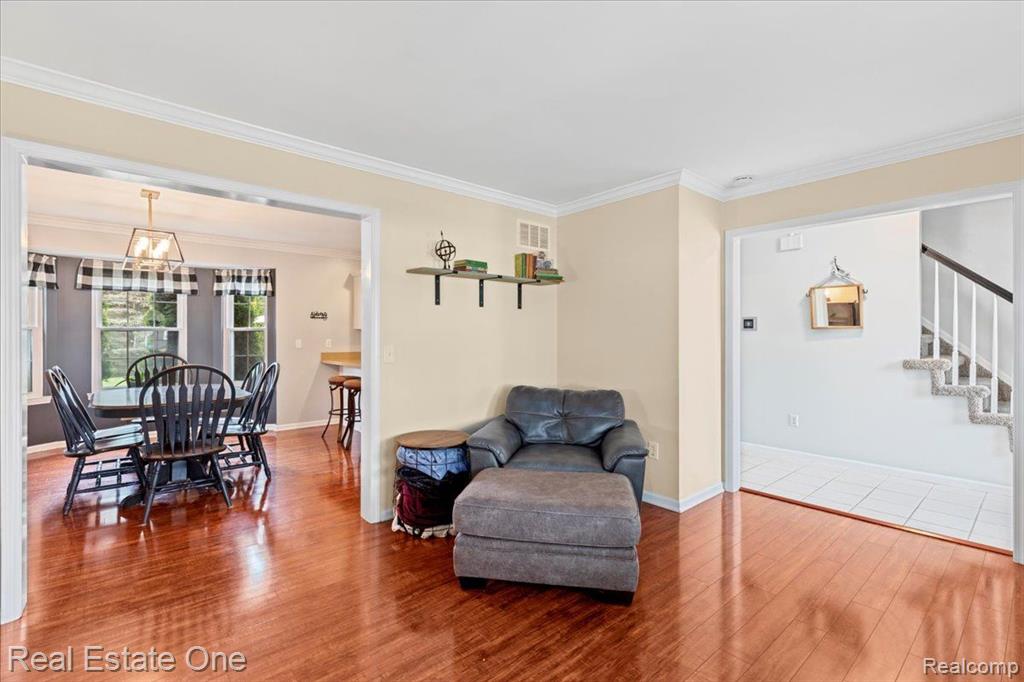 805 WOODLEIGH Way, Oxford, MI 48371 — Photo 19