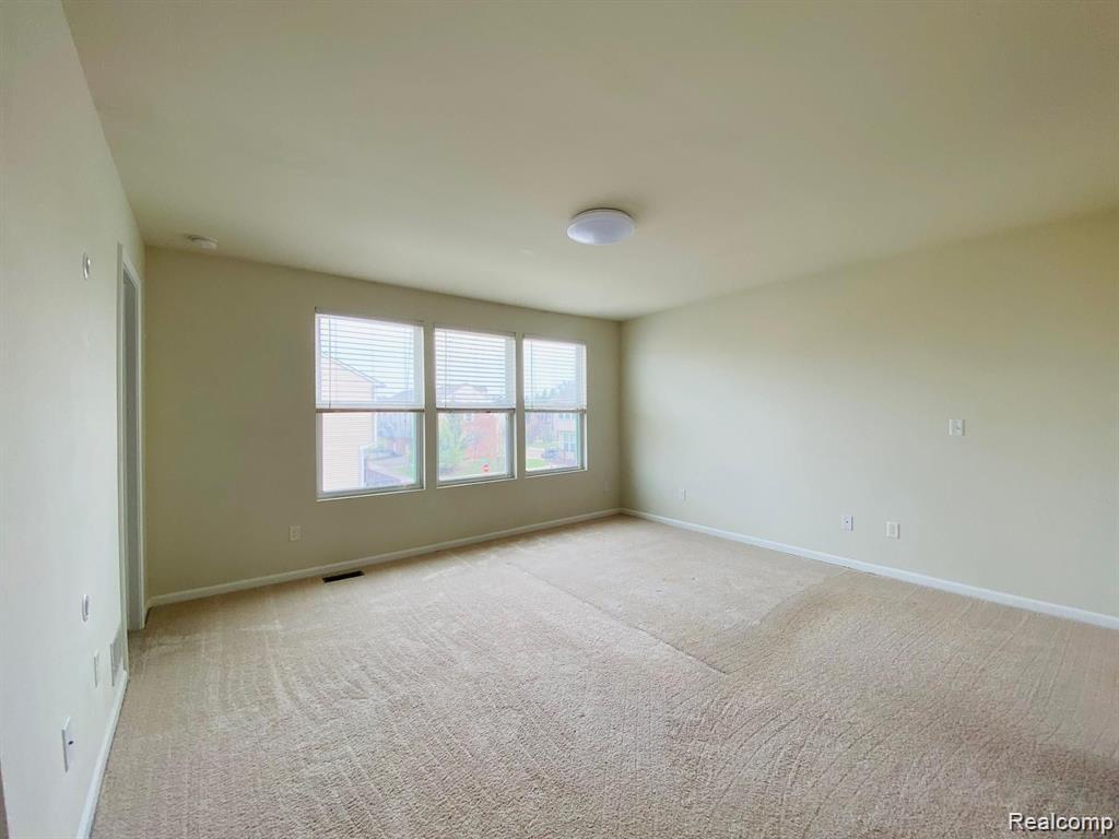 44685 Ellery Lane, Novi, MI — Photo 17