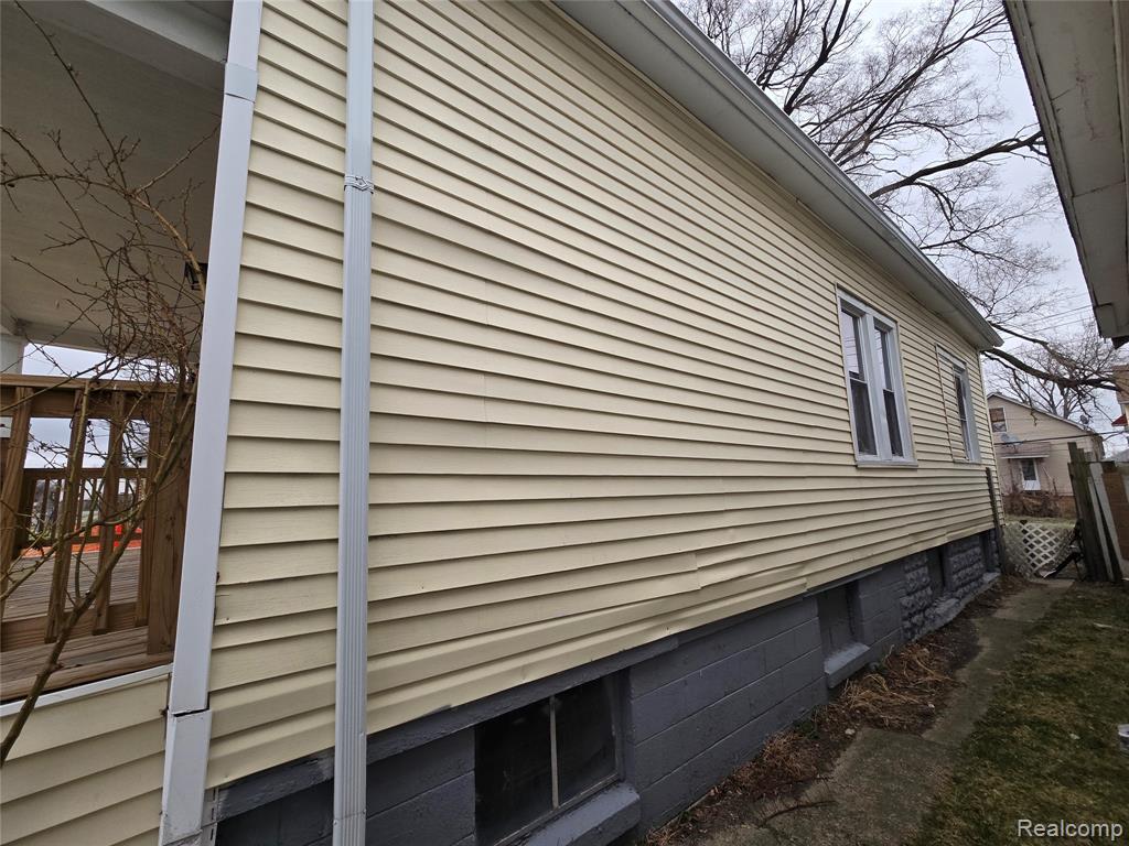 8976 McClellan Street, Detroit, MI 48213 — Photo 5