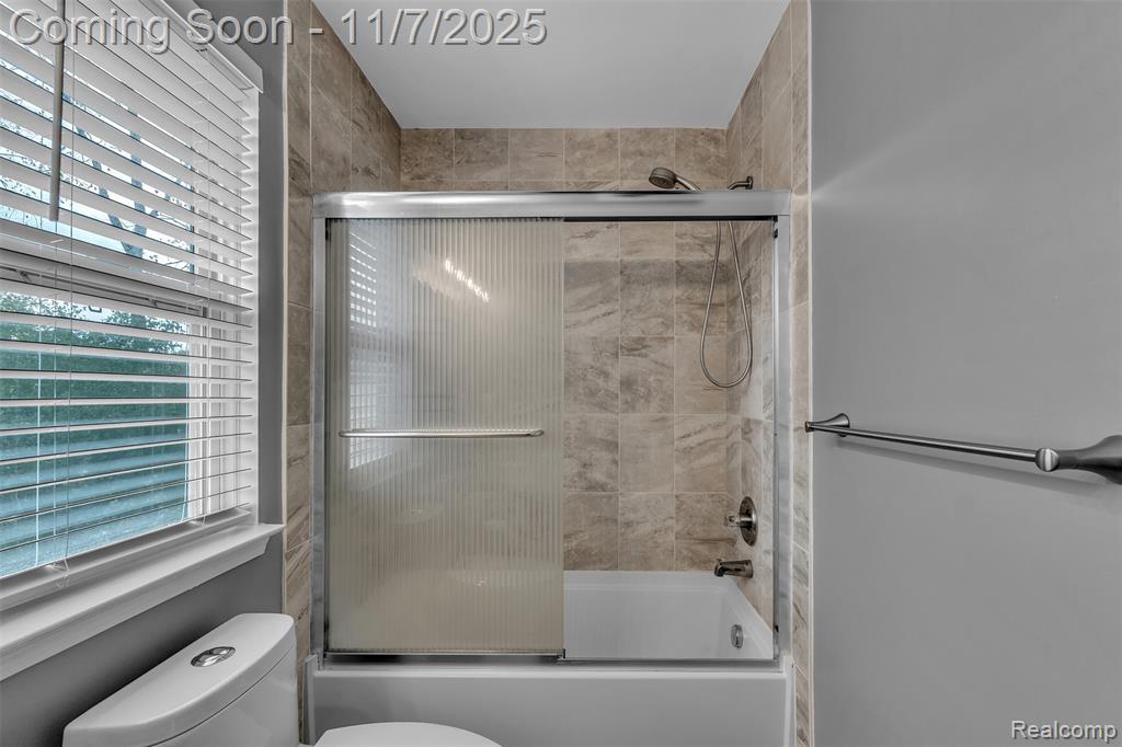 8522 Berkshire Drive, Ypsilanti, MI 48198 — Photo 26