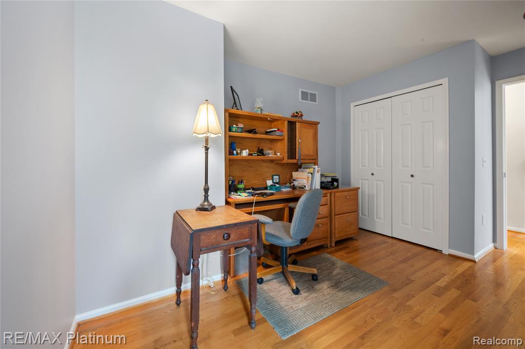 2336 Swans Cove, 7, Fenton, MI 48430 — Photo 18