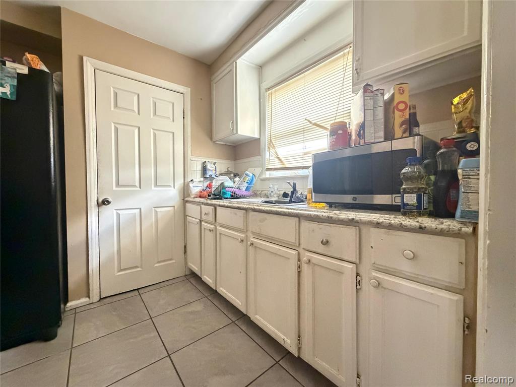 7756 VAUGHAN Street, Detroit, MI 48228 — Photo 18