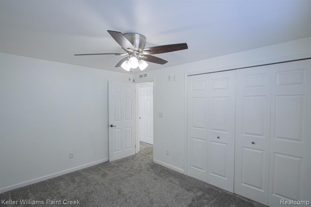8453 Smethwick Road, Sterling Heights, MI 48312 — Photo 12