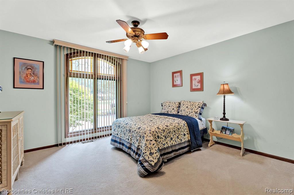 5641 SUSSEX Drive, Troy, MI 48098 — Photo 30