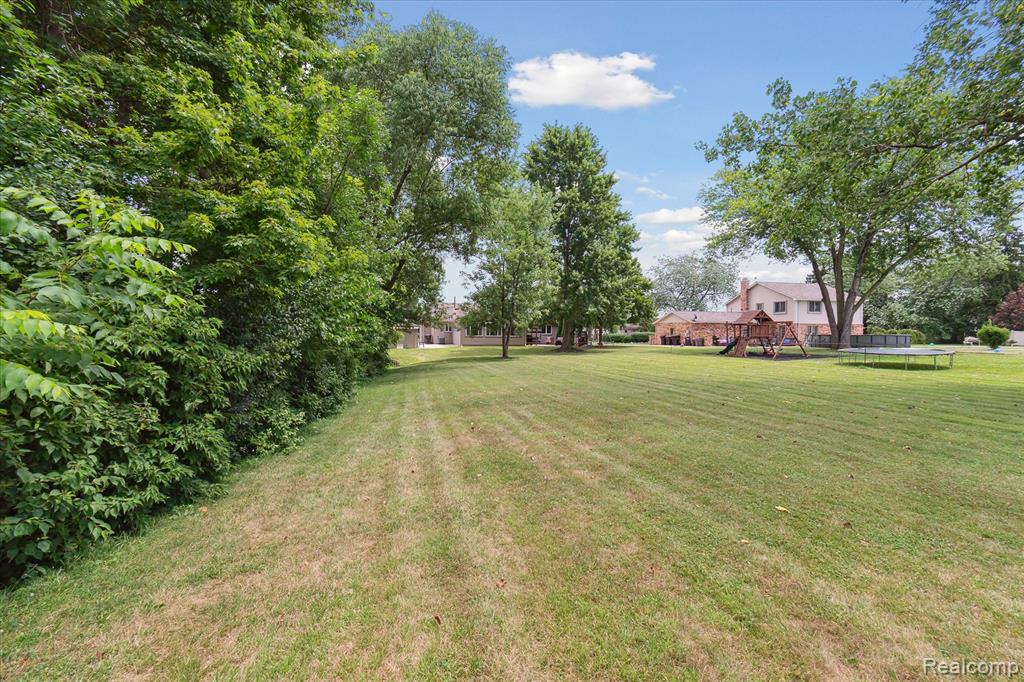 5350 Lathrop Street, Trenton, MI 48183 — Photo 8