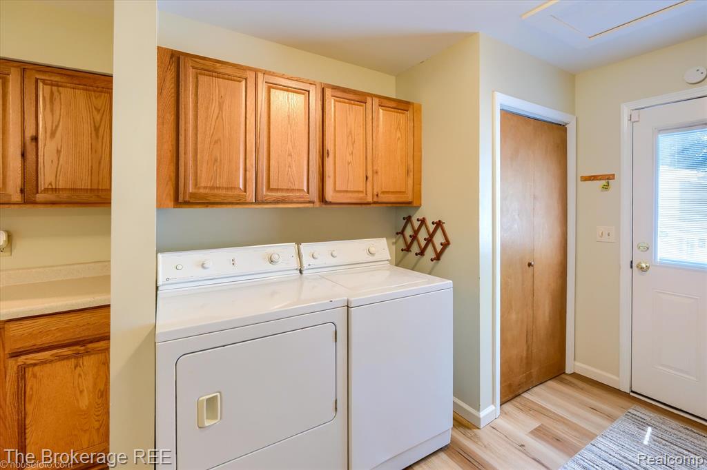 1314 Carman Street, Burton, MI 48529 — Photo 20