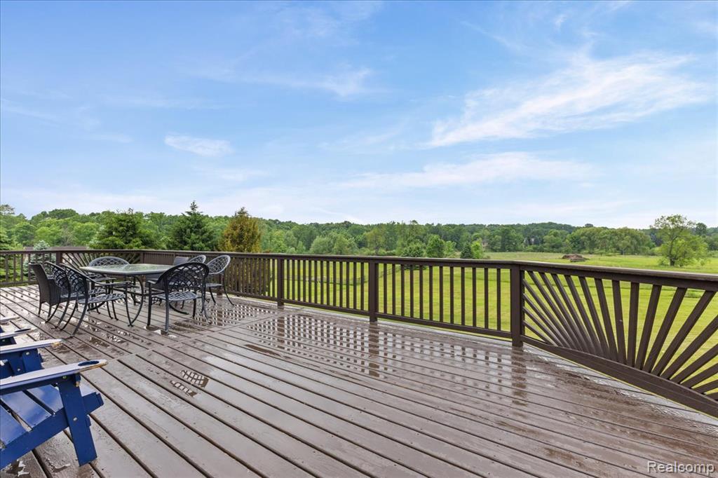2160 W Buell Road, Oakland, MI — Photo 13