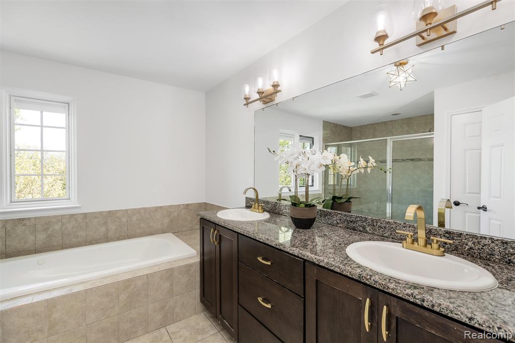 2862 Bay Hill Court, Oakland, MI — Photo 27