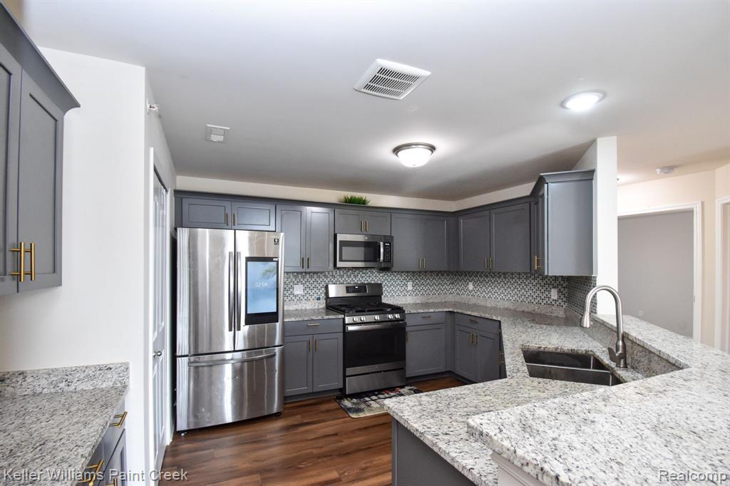 45478 Aragon Lane, Canton, MI 48187 — Photo 14
