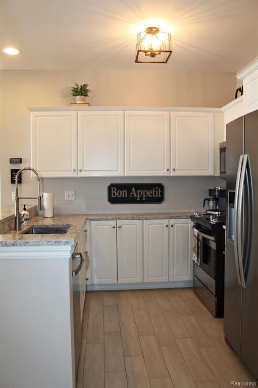45679 N Stonewood Road, 58, Canton, MI 48187 — Photo 20
