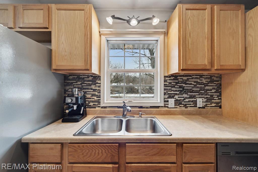 107 RUSSELL Street, Leslie, MI 49251 — Photo 13
