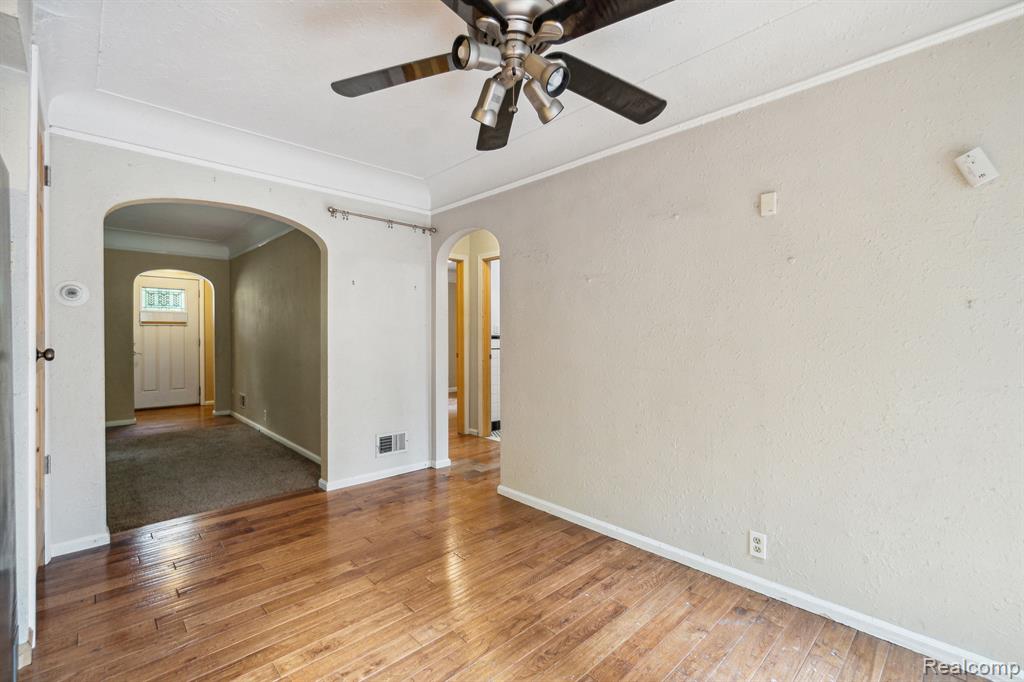 4311 FENTON Road, Flint, MI 48507 — Photo 16