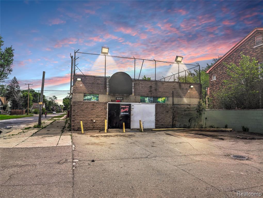 5318 Alter Road, Detroit, MI 48224