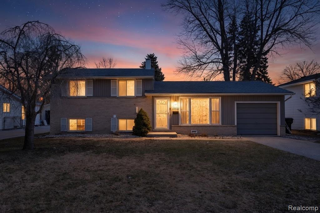 39856 Parklawn Drive, Sterling Heights, MI 48313 — Photo 50