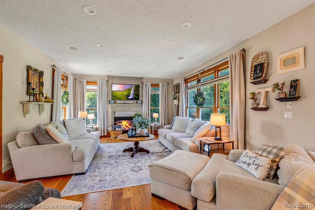 2152 HUNTERS Park W, St. Clair, MI 48079 — Photo 35