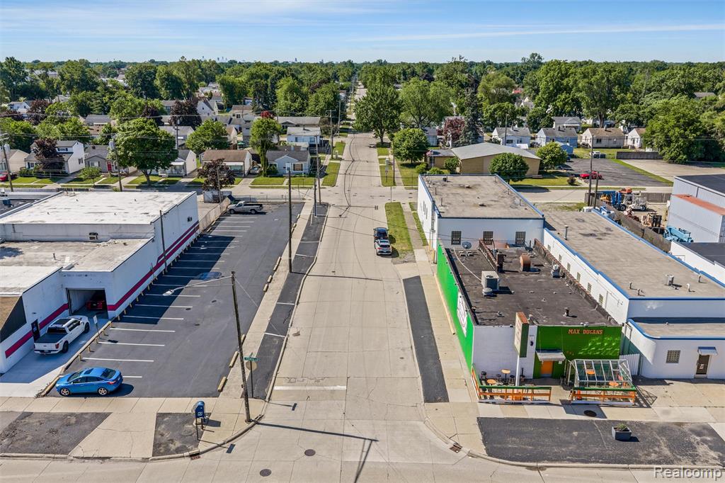 844 E 10 Mile Road, Hazel Park, MI 48030 — Photo 43