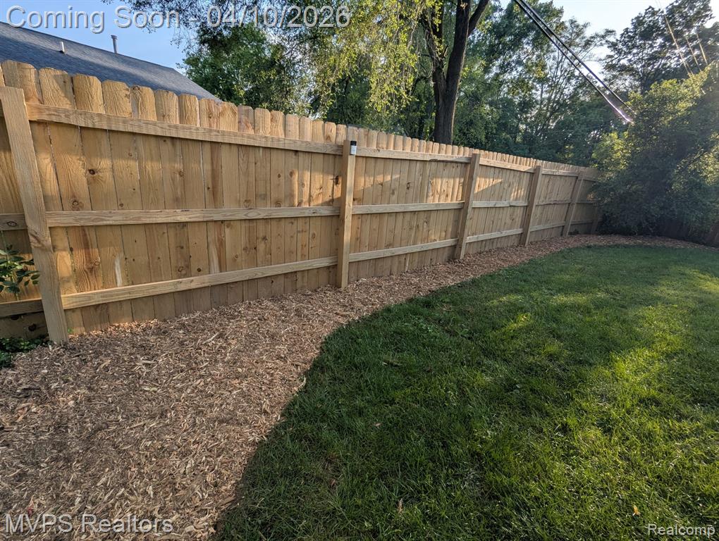 6421 Cloverton Drive, Waterford, MI 48329 — Photo 15