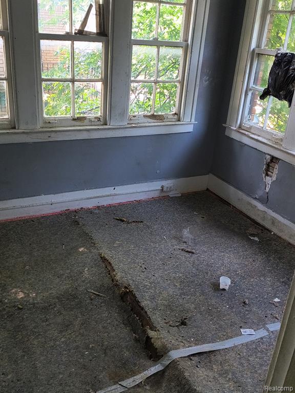 8481 E Outer Drive, Detroit, MI 48213 — Photo 3