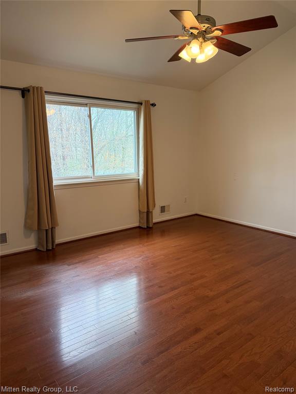 8025 Springdale Drive, White Lake, MI — Photo 18