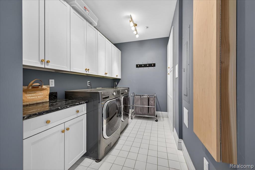 801 W Ann Arbor Trail, Plymouth, MI 48170 — Photo 39