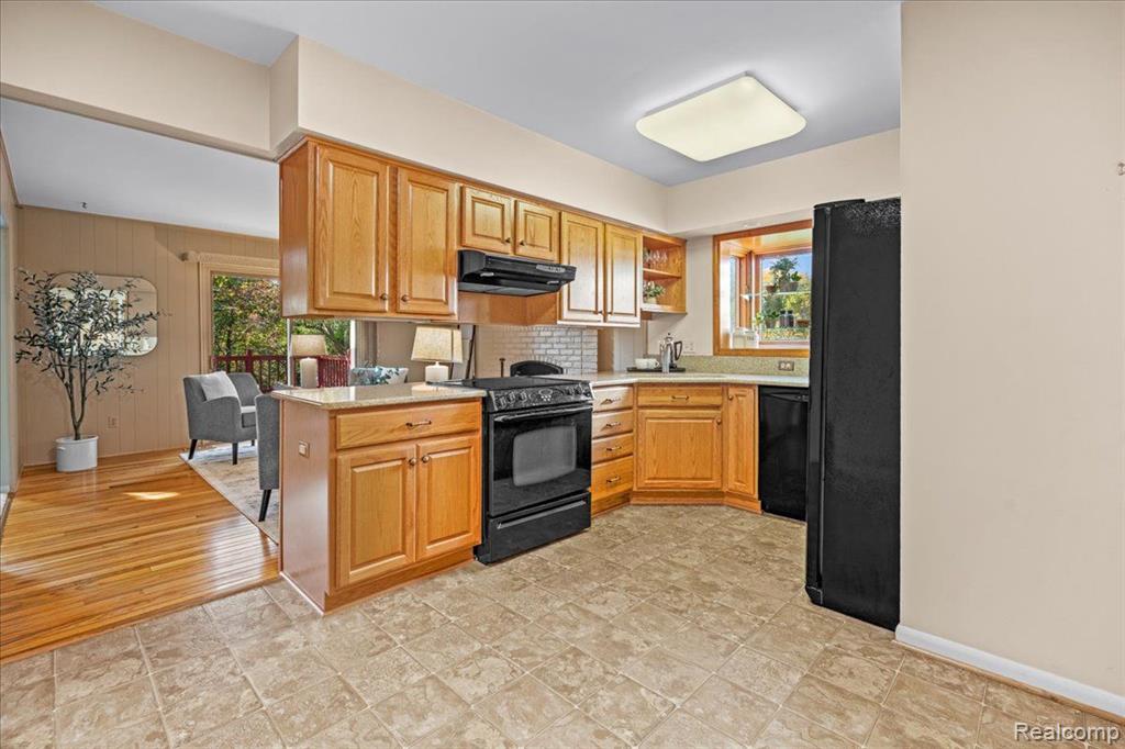 2361 GEORGETOWN Boulevard, Ann Arbor, MI 48105 — Photo 24