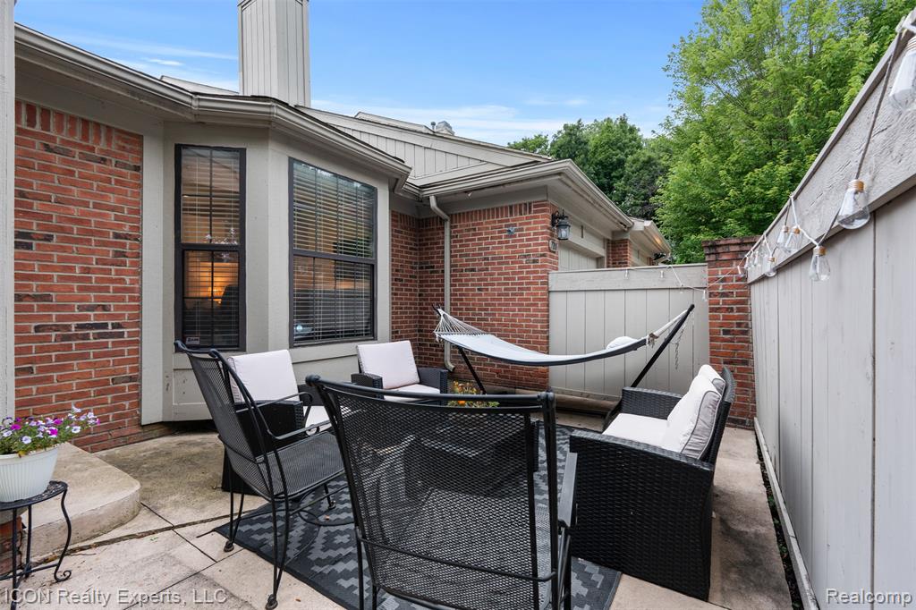 7208 Green Farm Road, 154, West Bloomfield, MI — Photo 29