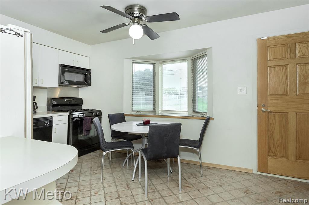 431 KINROSS Avenue, Clawson, MI — Photo 6