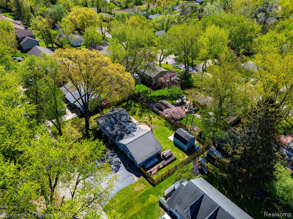 6785 GRASSLAND Avenue, West Bloomfield, MI 48324 — Photo 41