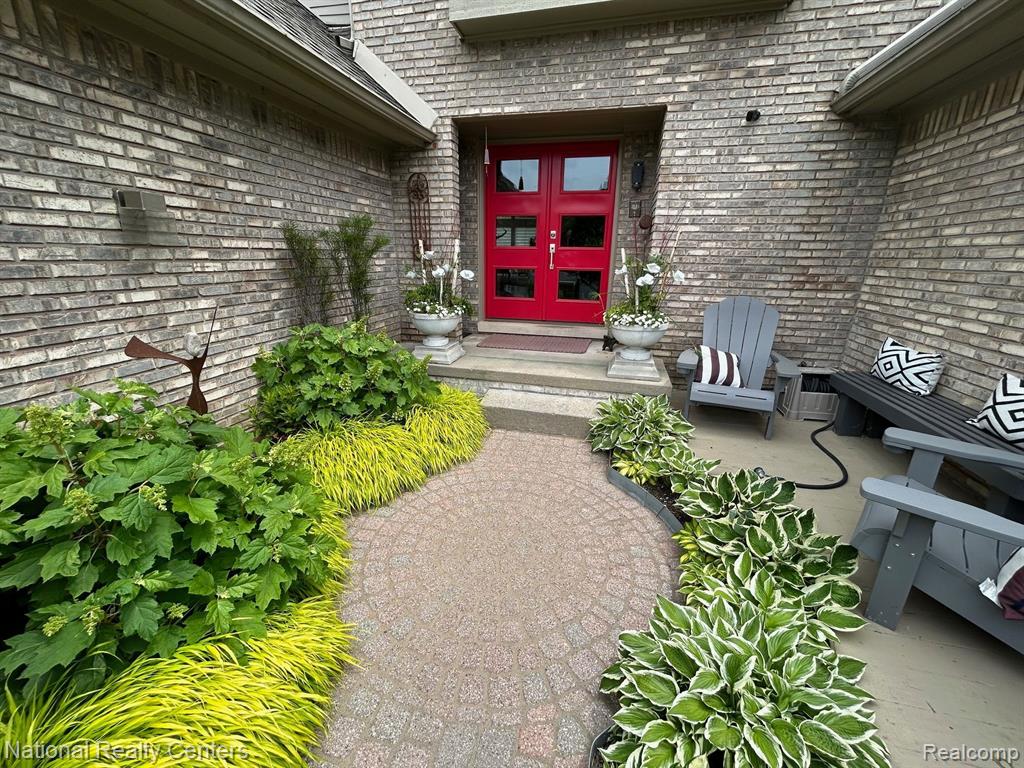 35573 CROSS CREEK N, Farmington Hills, MI 48331 — Photo 9