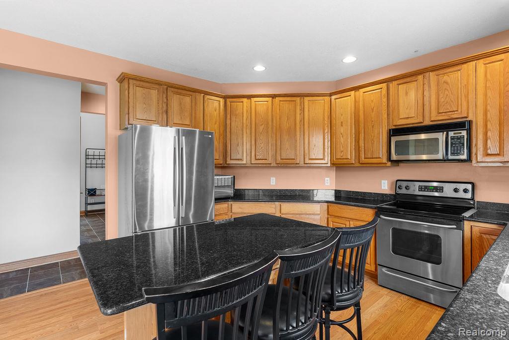 7190 Westminster Circle, Grand Blanc, MI 48439 — Photo 17