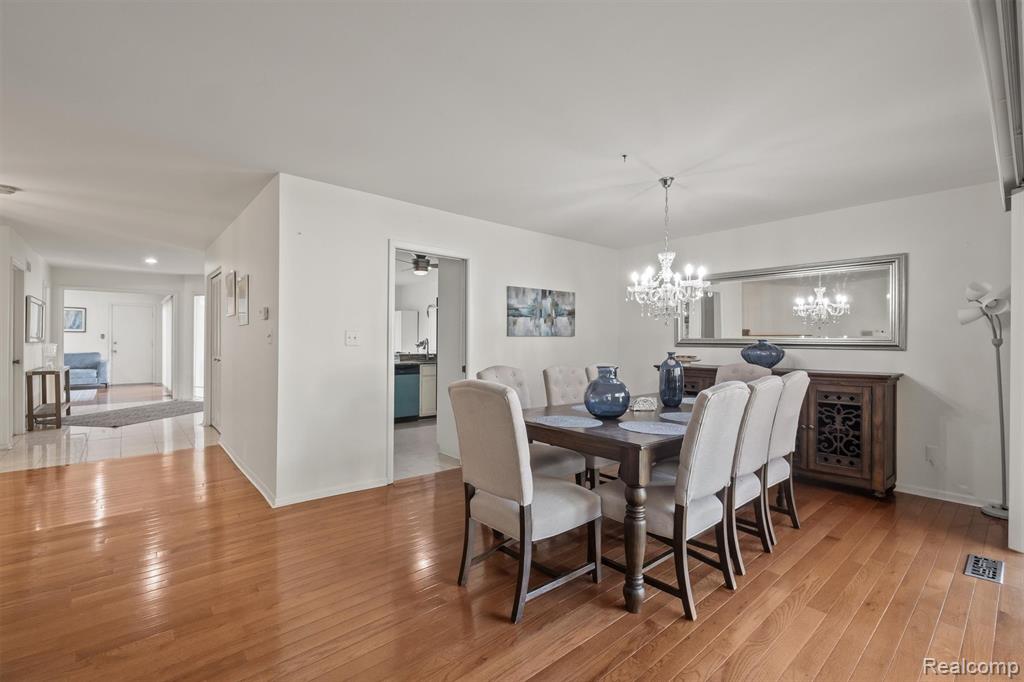 7114 Pebble Park Drive, West Bloomfield, MI — Photo 12