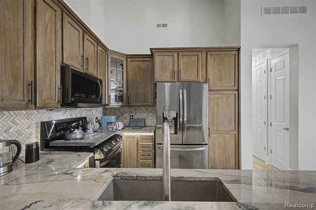 370 Roosevelt Street, Canton, MI 48188 — Photo 18