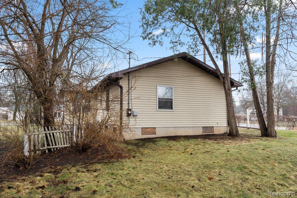 580 W MIDDLE Street, Chelsea, MI 48118 — Photo 20