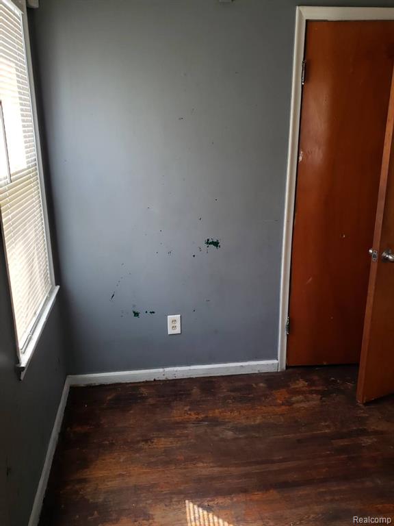 8880 MINOCK Street, Detroit, MI 48228 — Photo 9