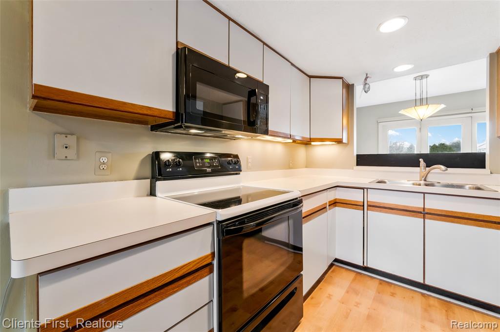 3414 Breckland Court, Ann Arbor, MI 48108 — Photo 5
