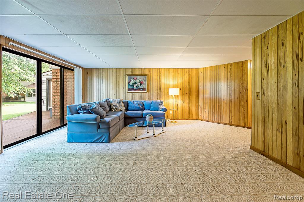 62177 TICONDEROGA, 4, South Lyon, MI 48178 — Photo 25