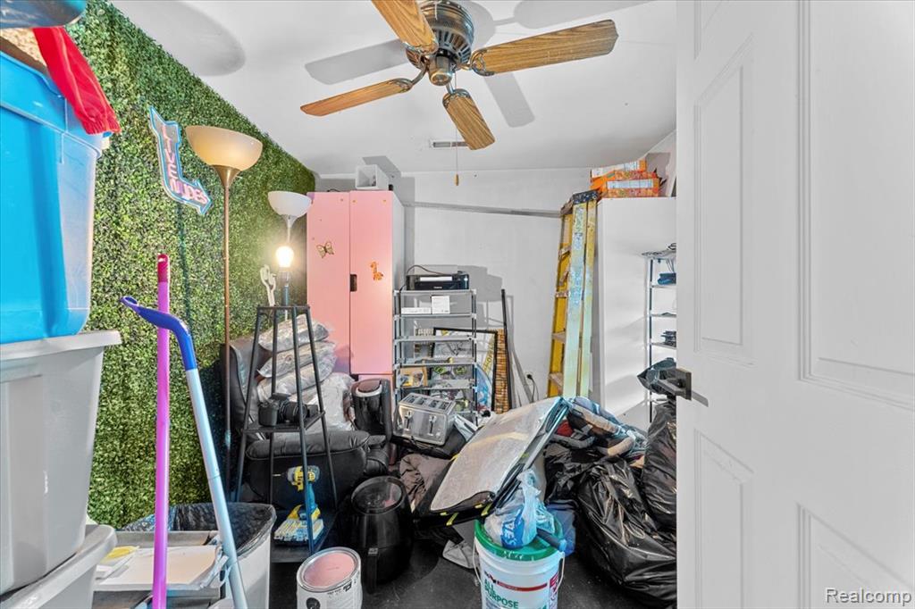 8121 Delray Street, Lambertville, MI 48144 — Photo 12