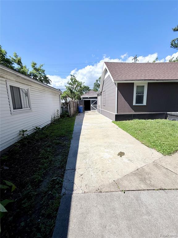 8661 Dodge Avenue, Warren, MI 48089 — Photo 3