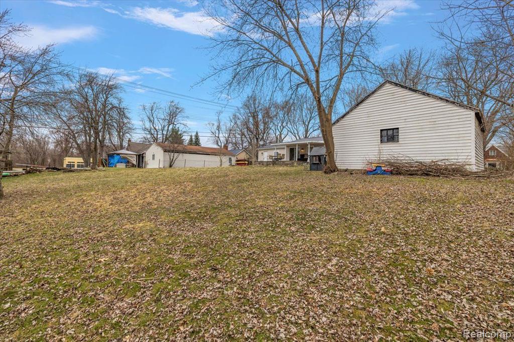 42 S AVERY Road, Waterford, MI 48328 — Photo 34